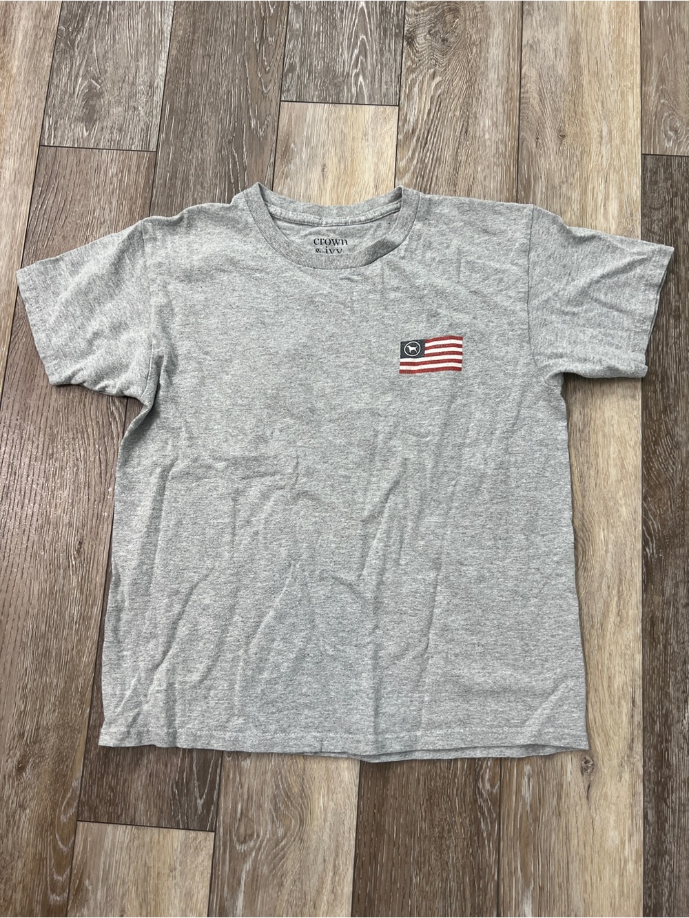 Crown & Ivy American Flag graphic tee